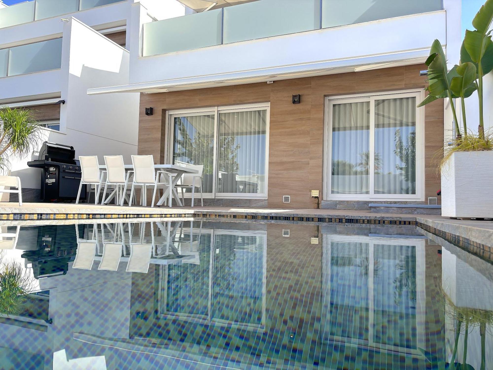 Magnifica Villa En San Pedro De Pinatar 圣佩德罗－德尔皮纳塔尔 外观 照片