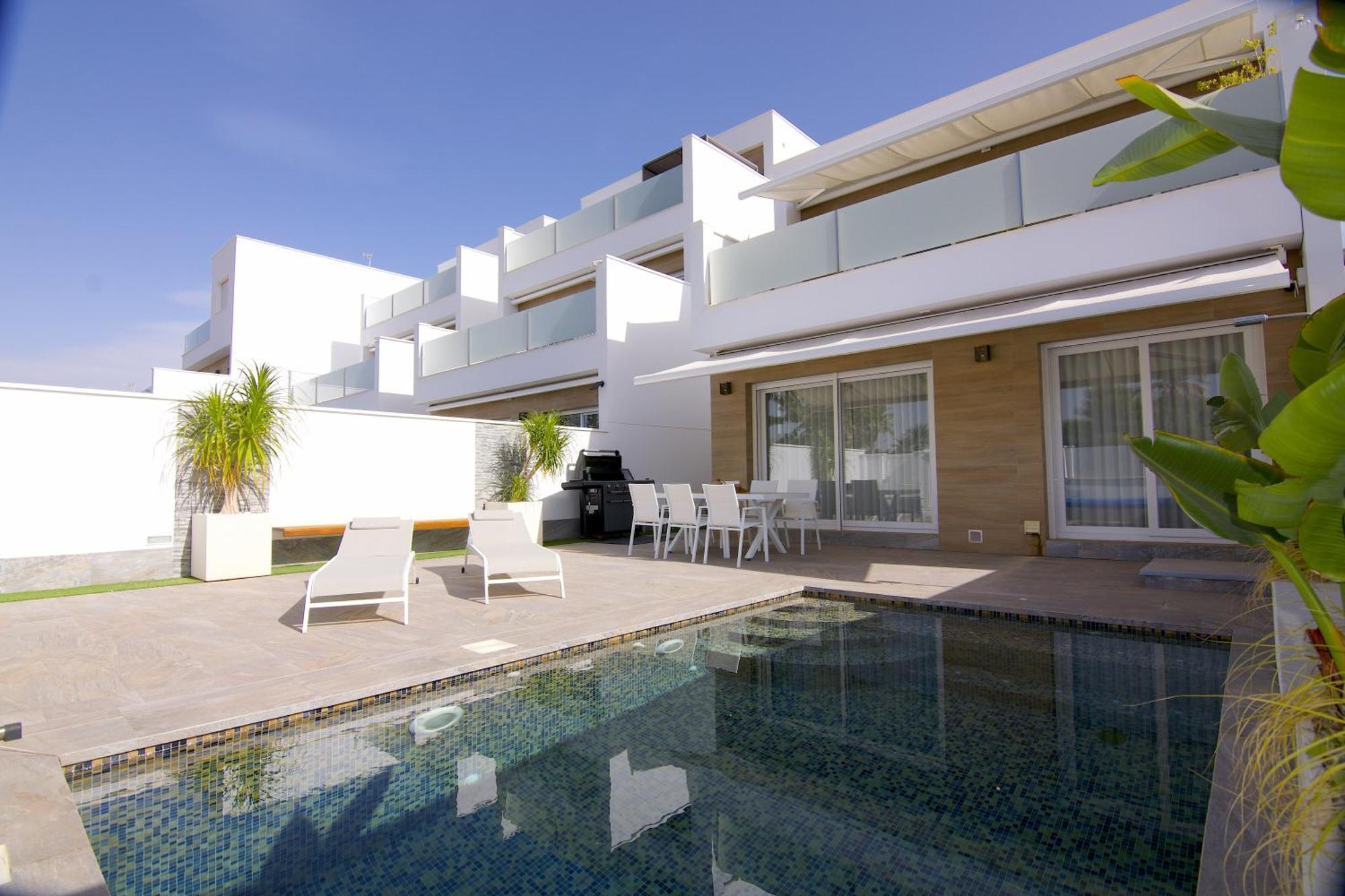 Magnifica Villa En San Pedro De Pinatar 圣佩德罗－德尔皮纳塔尔 外观 照片