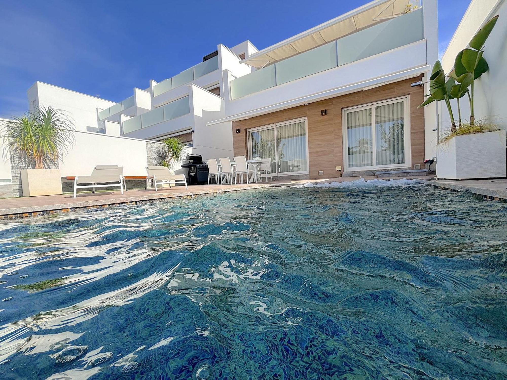 Magnifica Villa En San Pedro De Pinatar 圣佩德罗－德尔皮纳塔尔 外观 照片
